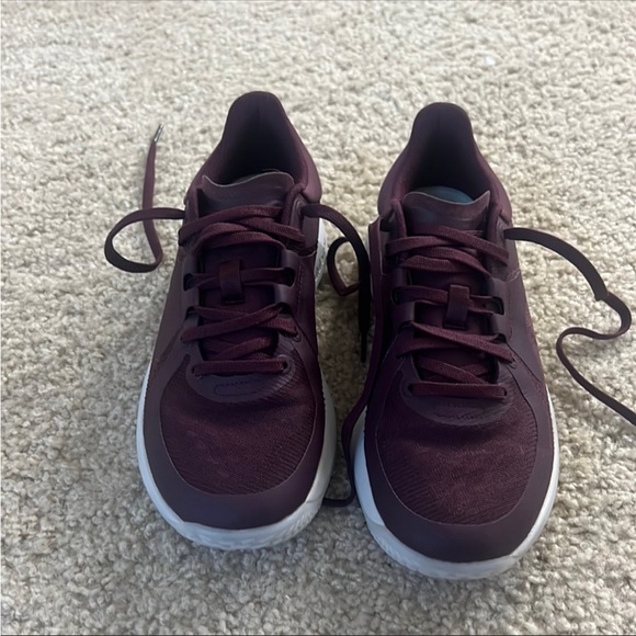 Lululemon shoes - Picture 3 of 5